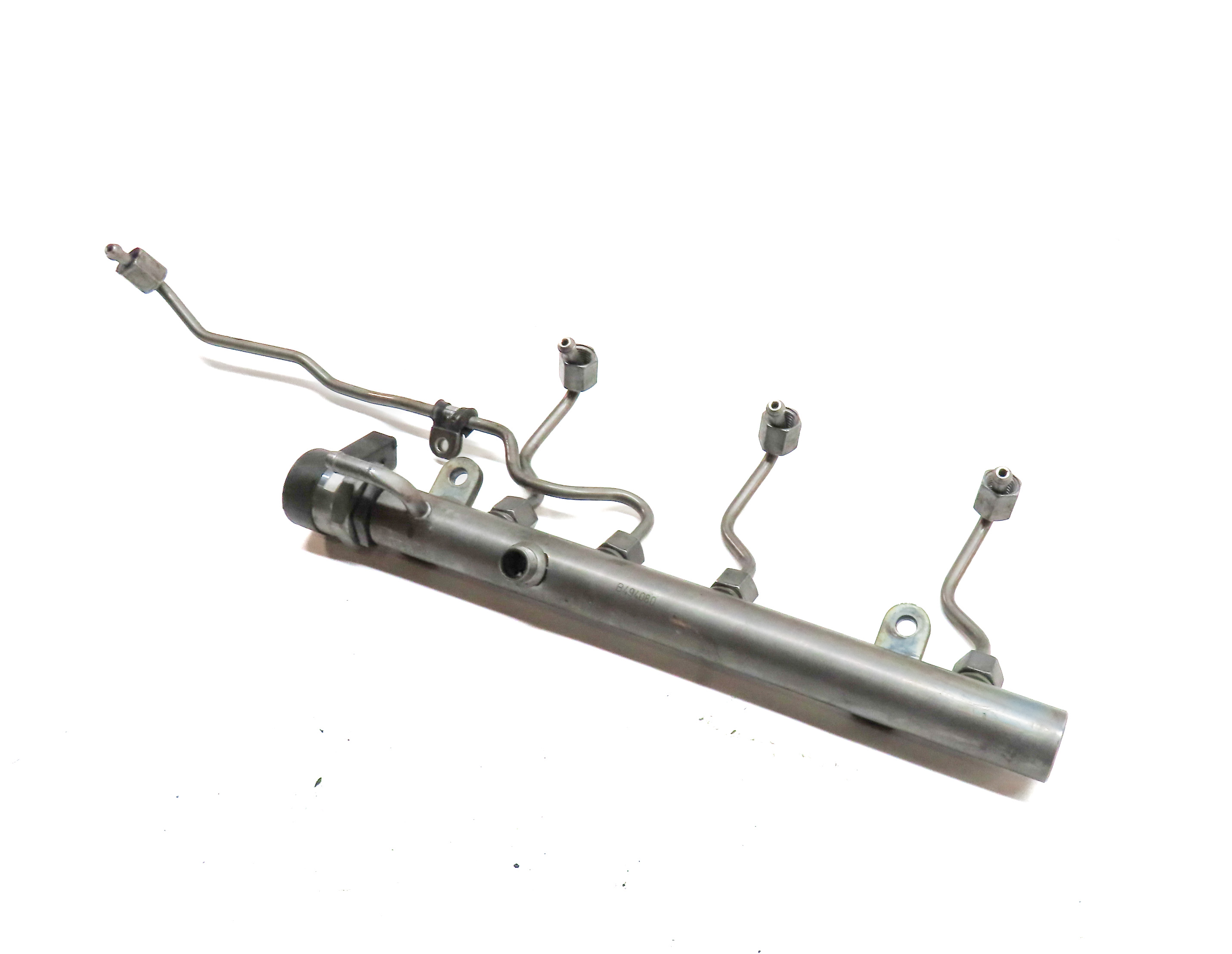 2013 MERCEDES ML350 (W166) 3.0L DIESEL (642.826) ENGINE LEFT FUEL RAIL w/LINES — exact item pictured
